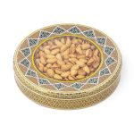 پسته شور قوطی